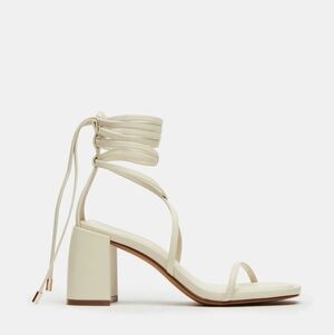Steve Madden 'Demure' Vegan Boxy Heeled Strappy Sandal